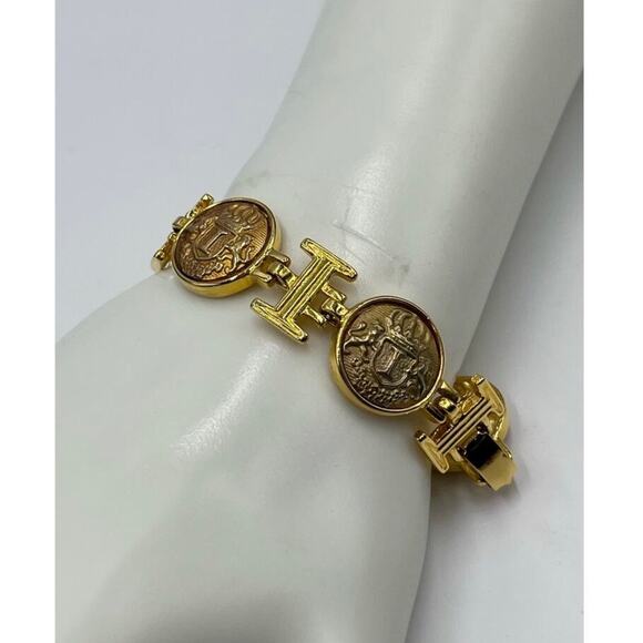 Ivanna Trump Vintage Coat Of Arms Shield Coin Gold Plated Bracelet - Picture 3 of 8